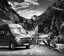 Mercedes Trucks Kalender „Everyday Heroes“